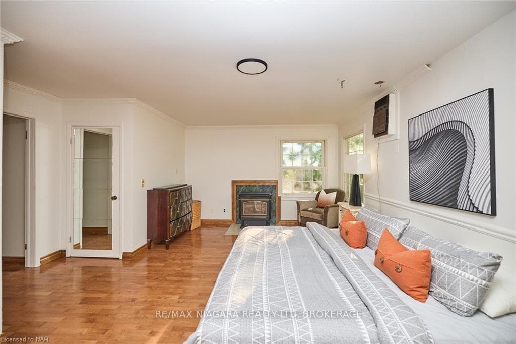 548 PROSPECT POINT Road photo 17
