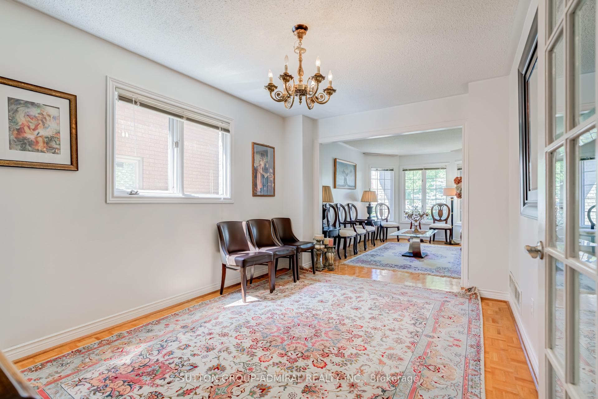 8890 Martin Grove Road photo 13