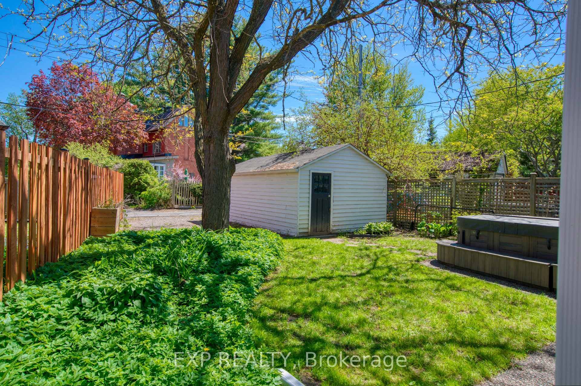 22 Mount Pleasant Avenue photo 43