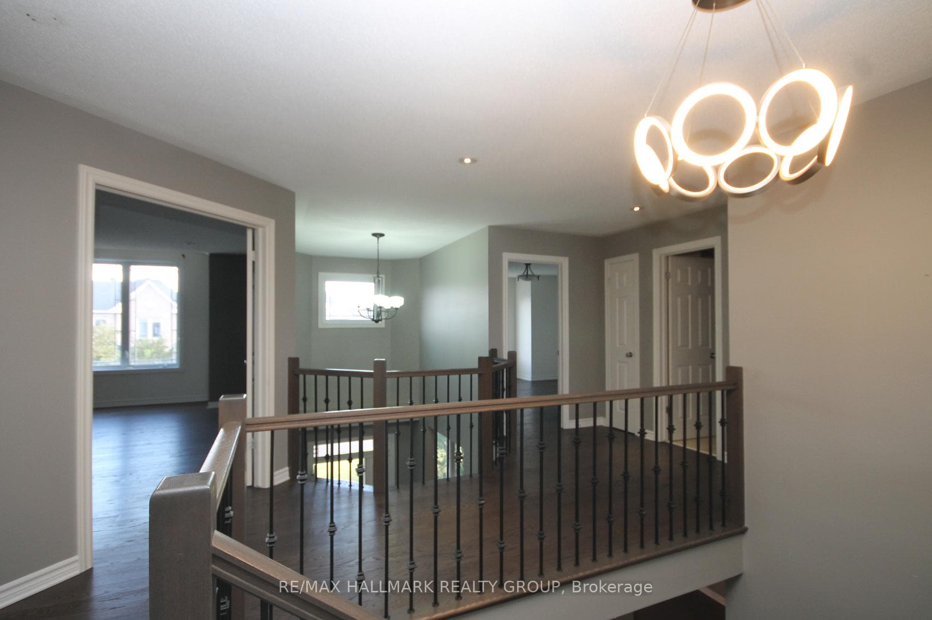322 FAIRLAKES Way photo 23