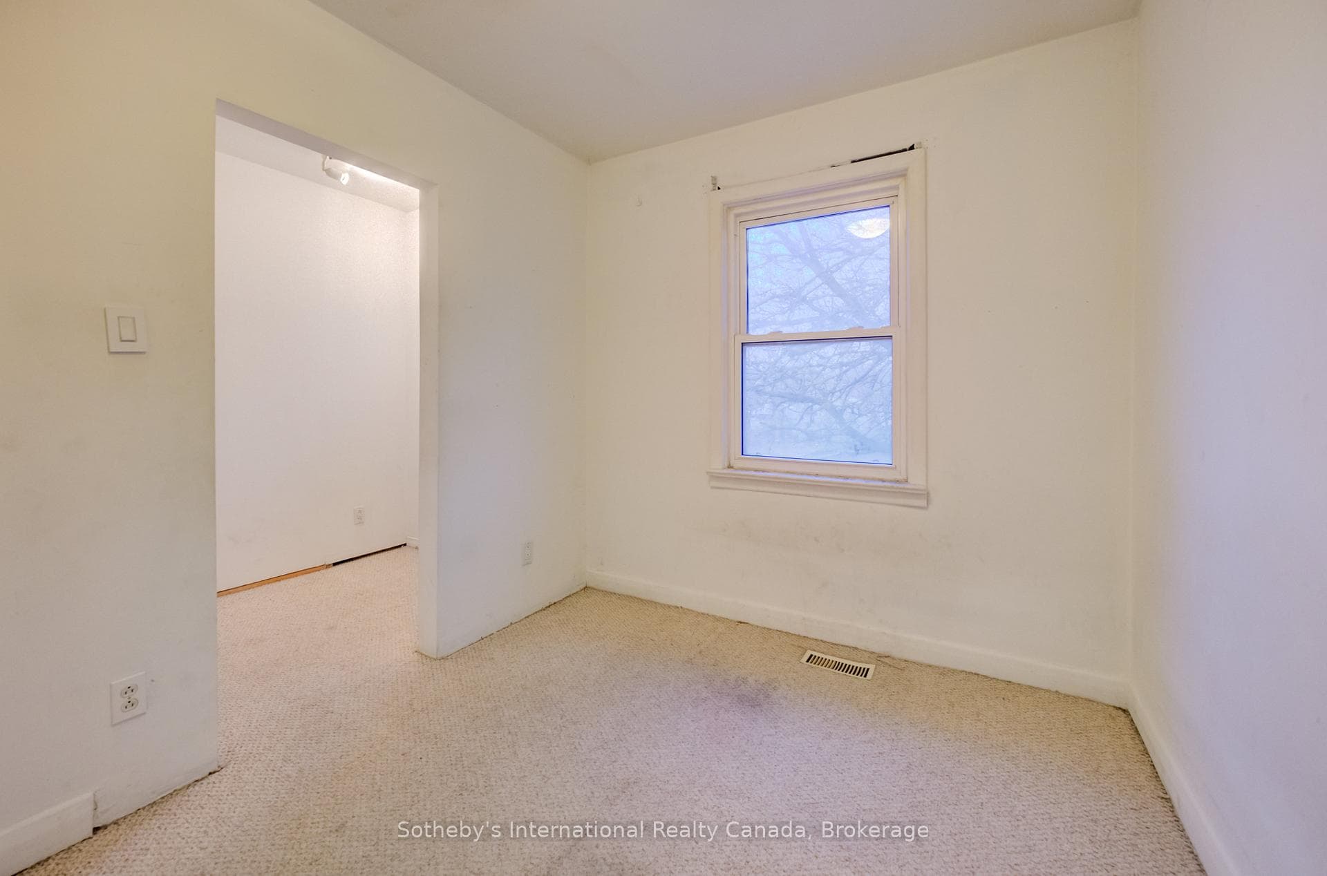 1478 Altona Road photo 32