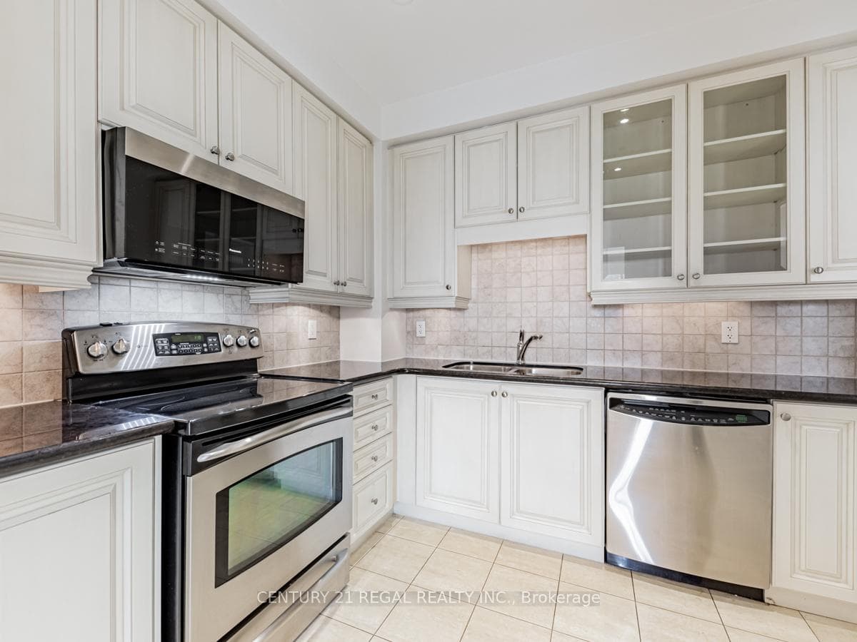 12 Rean Drive Unit PH7 photo 14