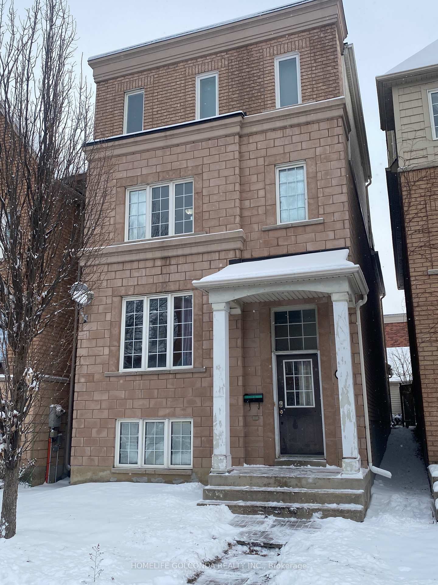 13 Aldwinckle Heights photo 5