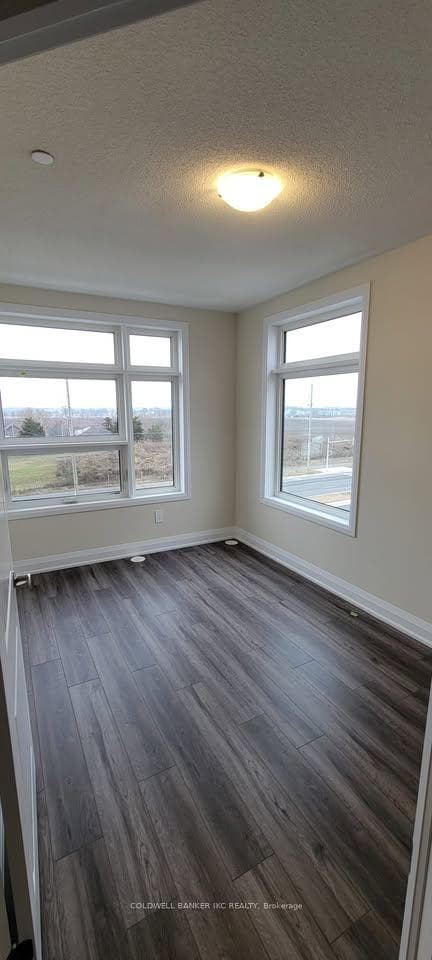 1581 Rose Way Unit 122 photo 3