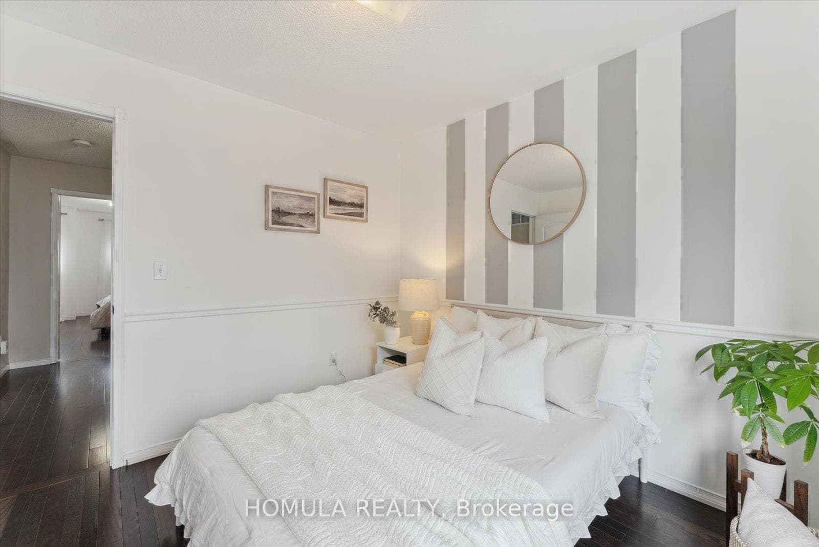 107 Ipswich Place photo 30