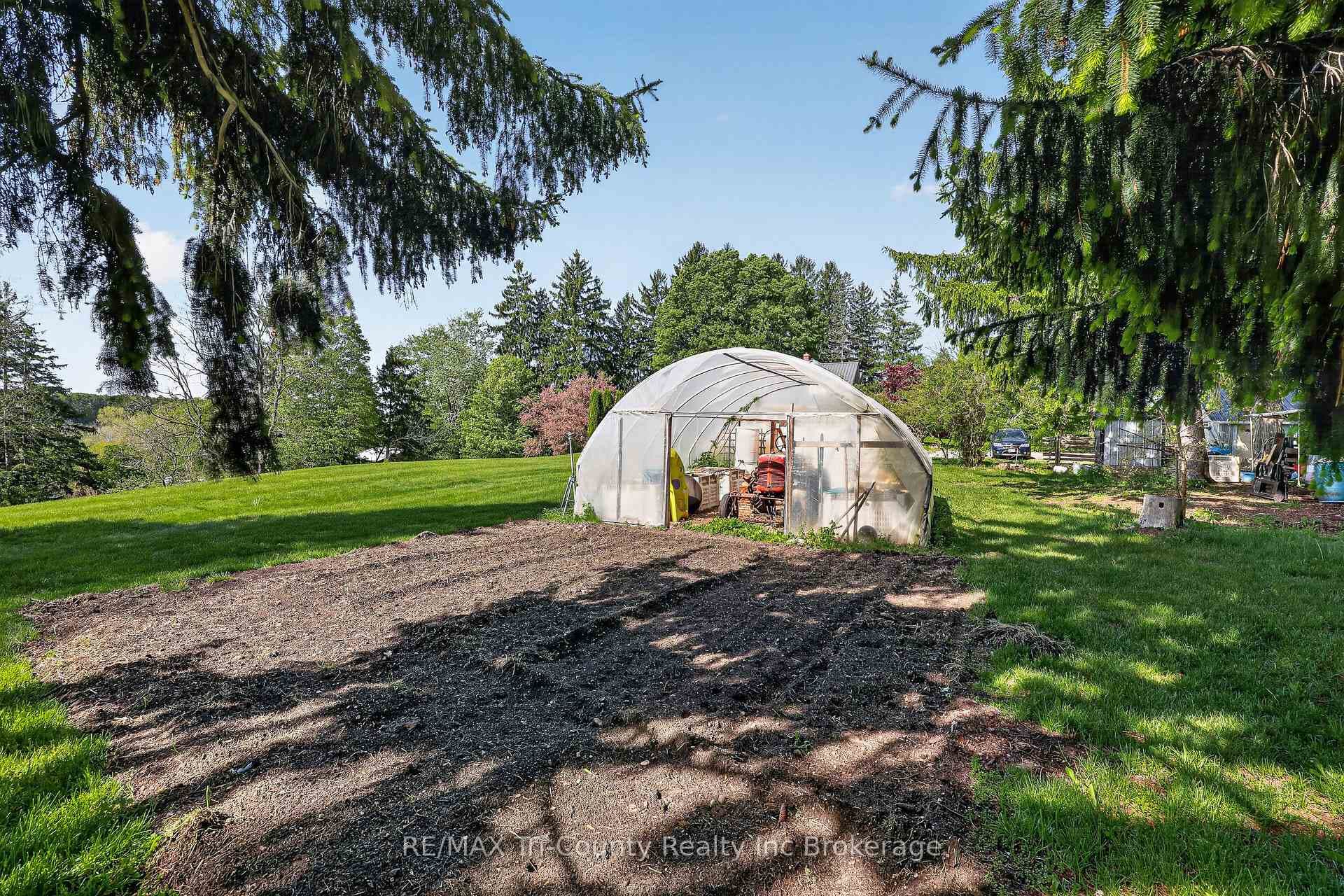 9088 Culloden Road photo 35
