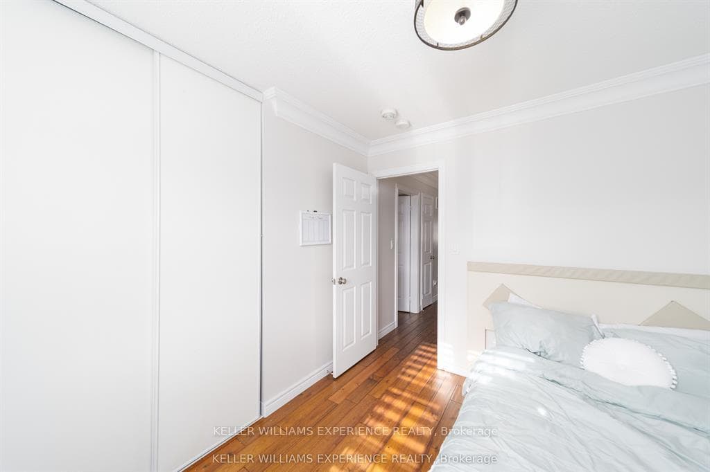 6 Weaver Terrace photo 13