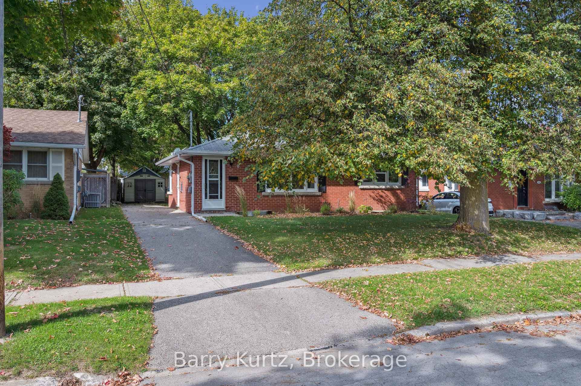 8 Sumac Place photo 16