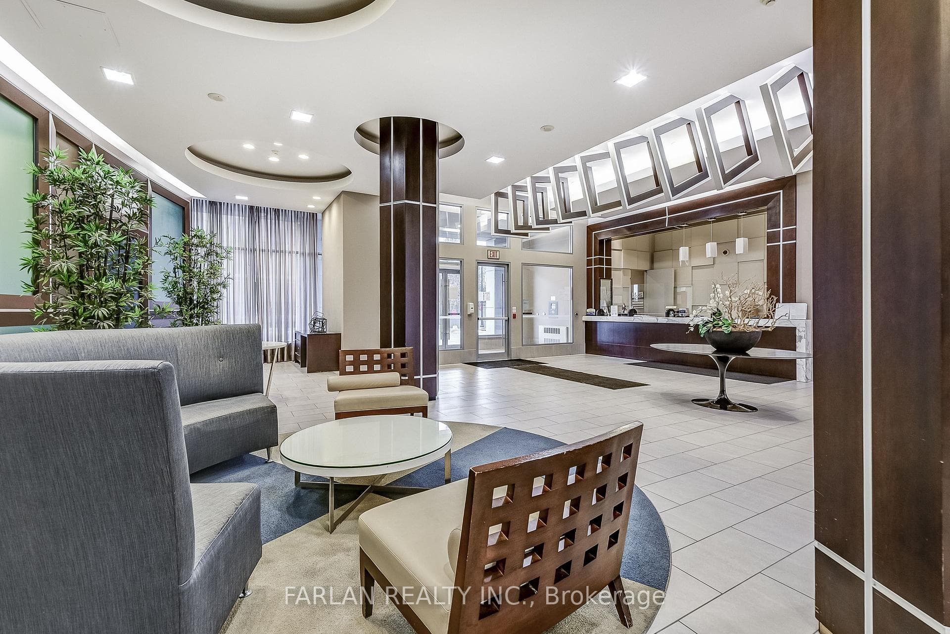 5793 Yonge Street Unit 1605 photo 3