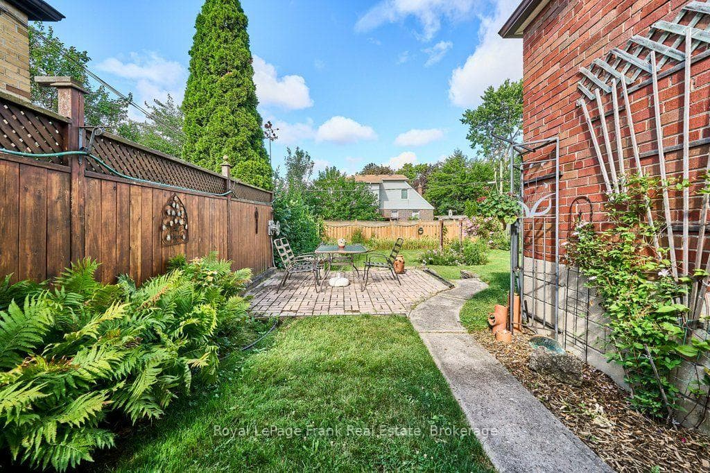 55 Leahann Drive photo 27