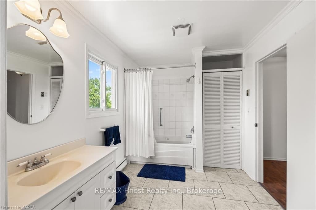 155 DAVY Street photo 25