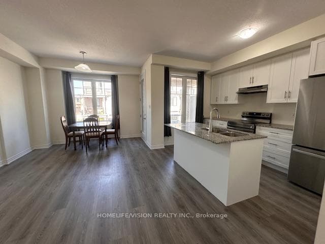 10 Birmingham Drive Unit 123 photo 36