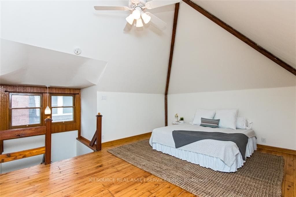 99 Melrose Avenue Unit Upper photo 15