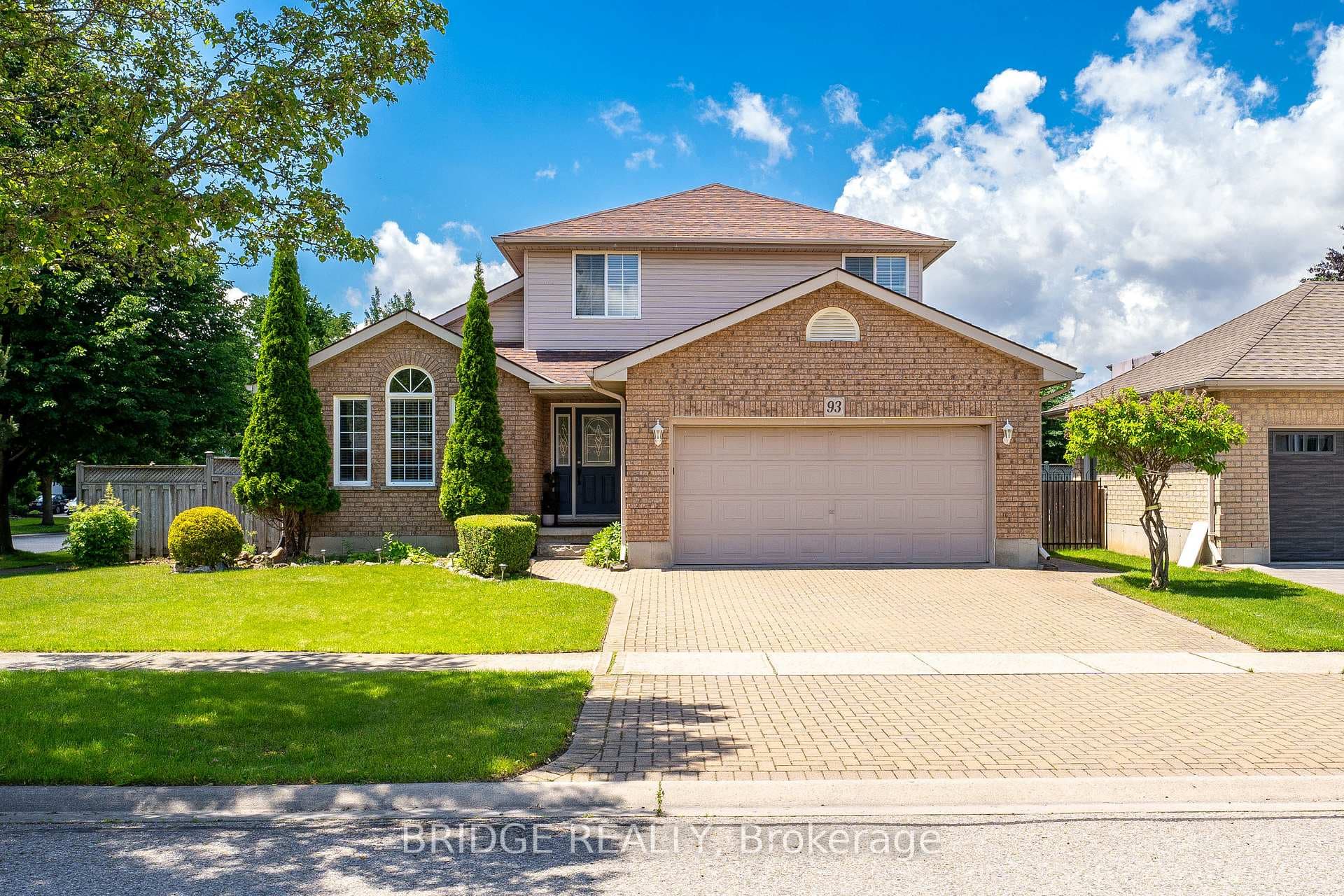 93 Neutral Avenue photo 1