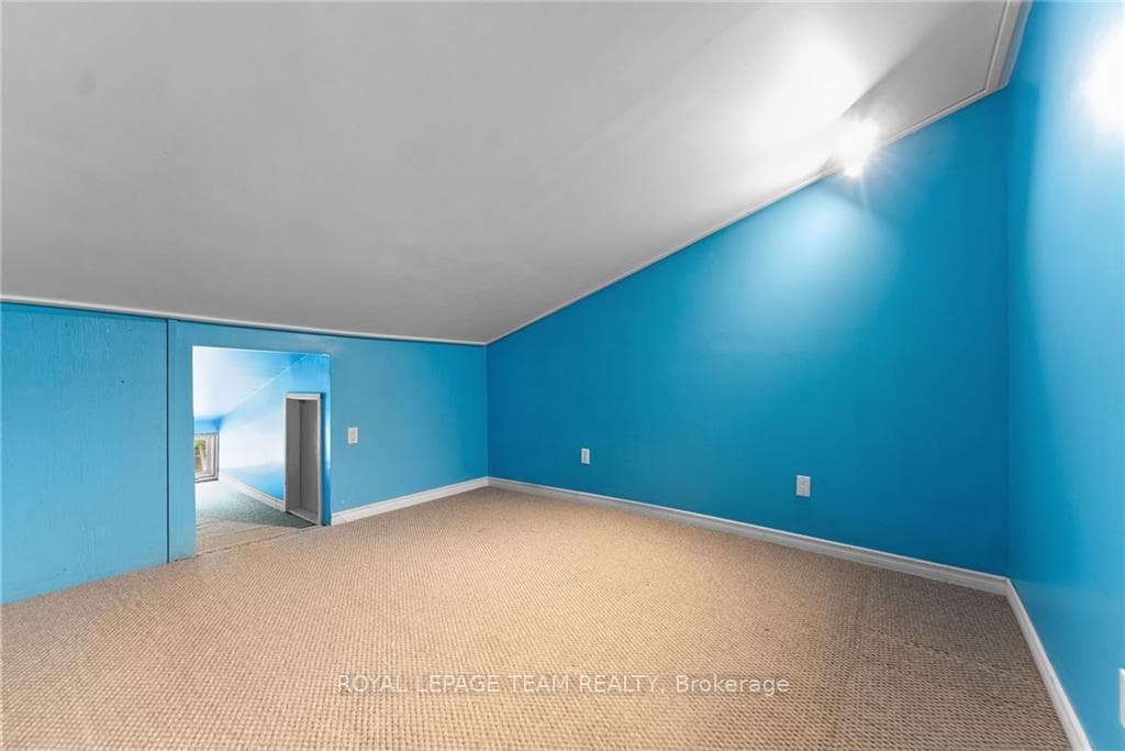 184 AUGSBURG Road photo 15