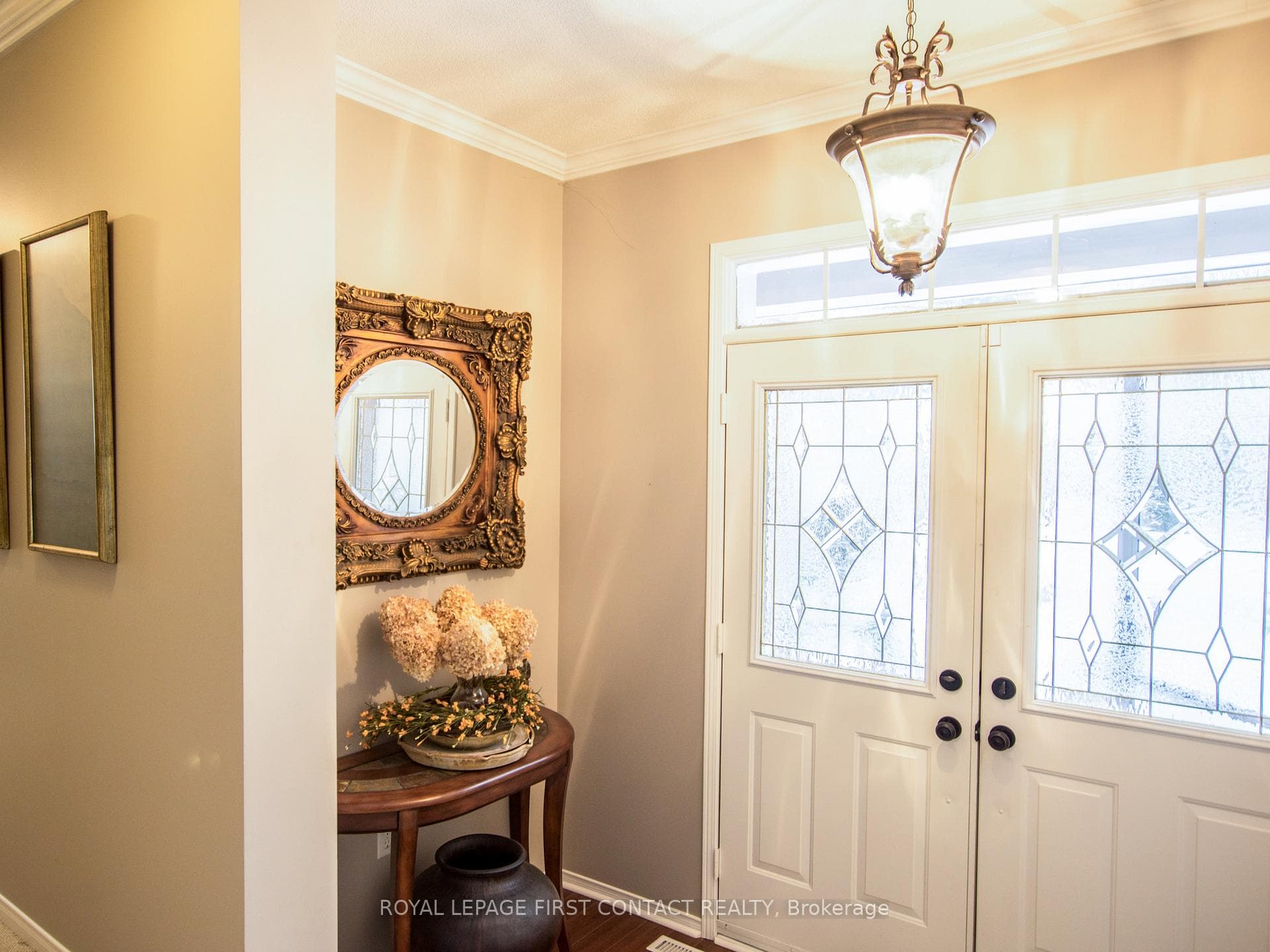 118 Silver Birch Avenue photo 4