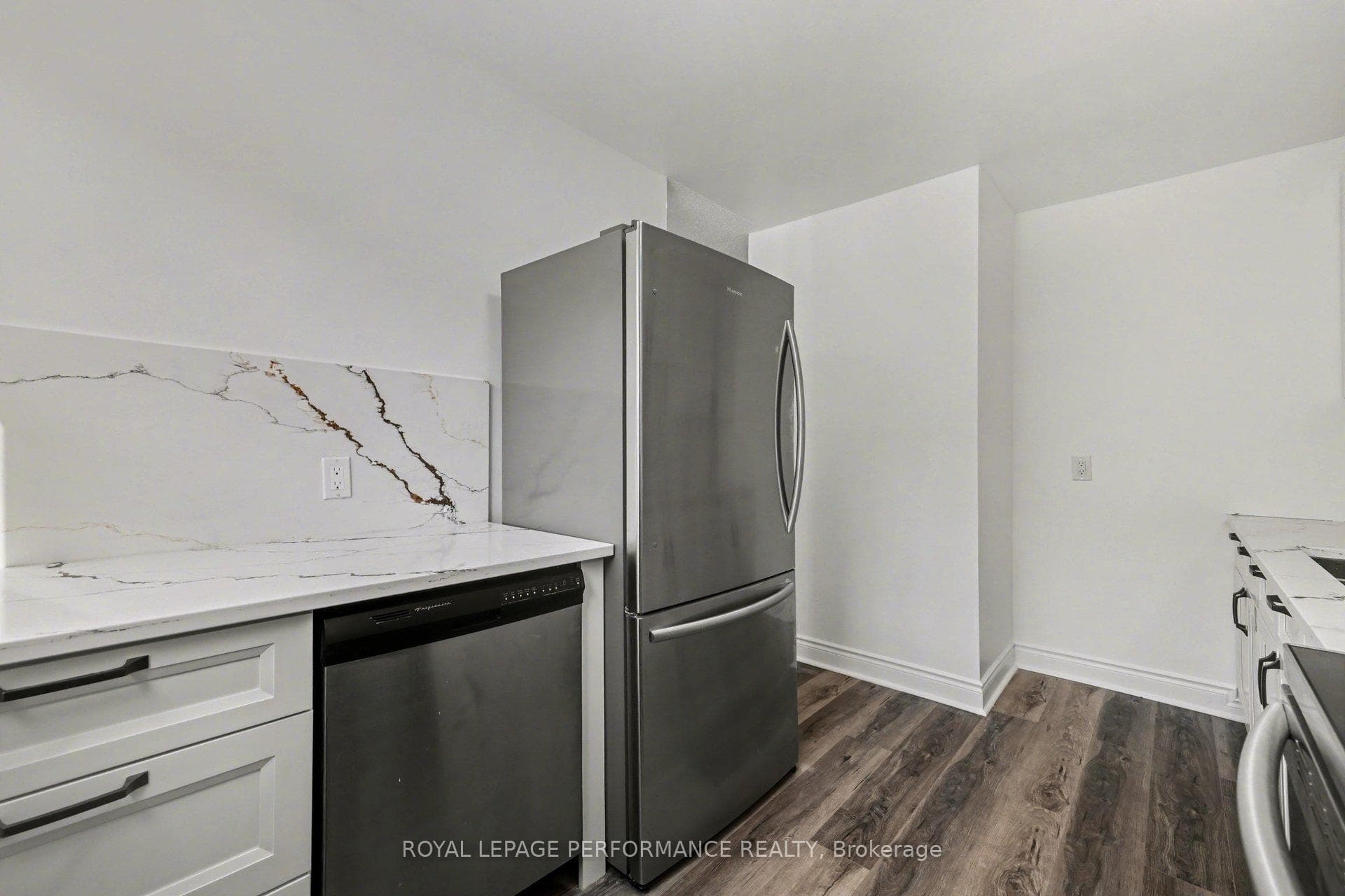 1584 Feather Lane photo 12