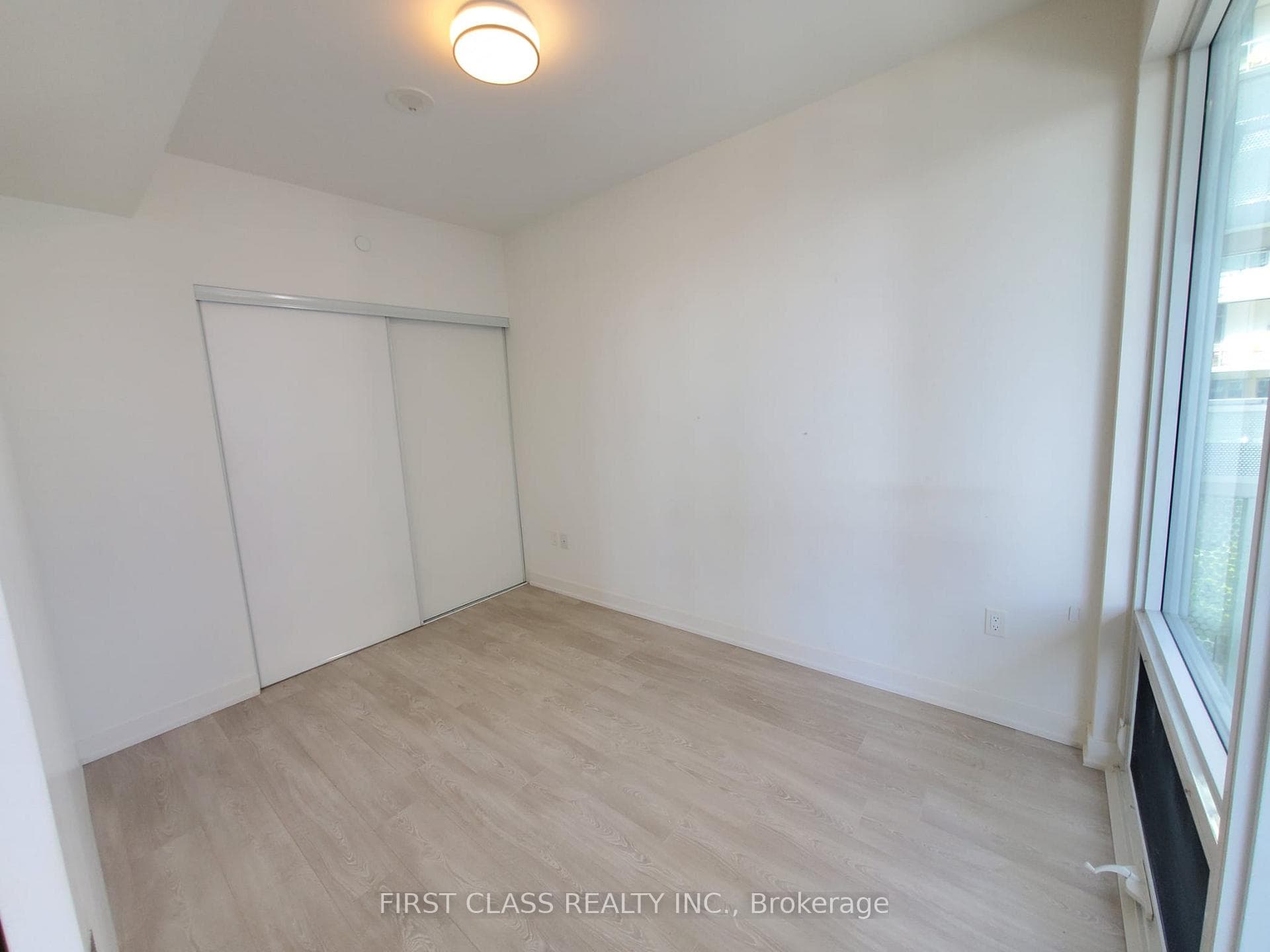 15 Queens Quay Unit 408 photo 15