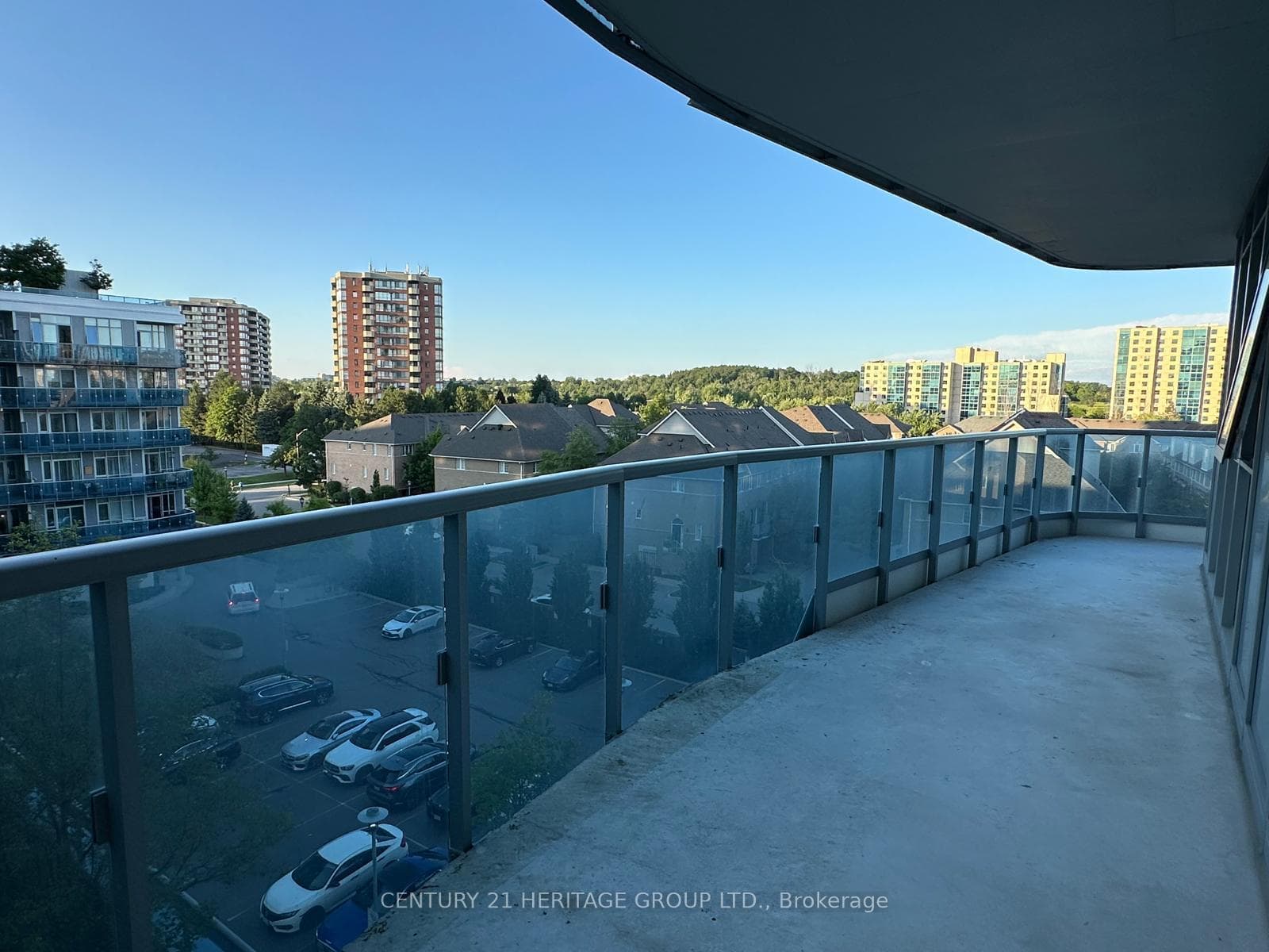 9471 Yonge Street Unit 630 photo 24