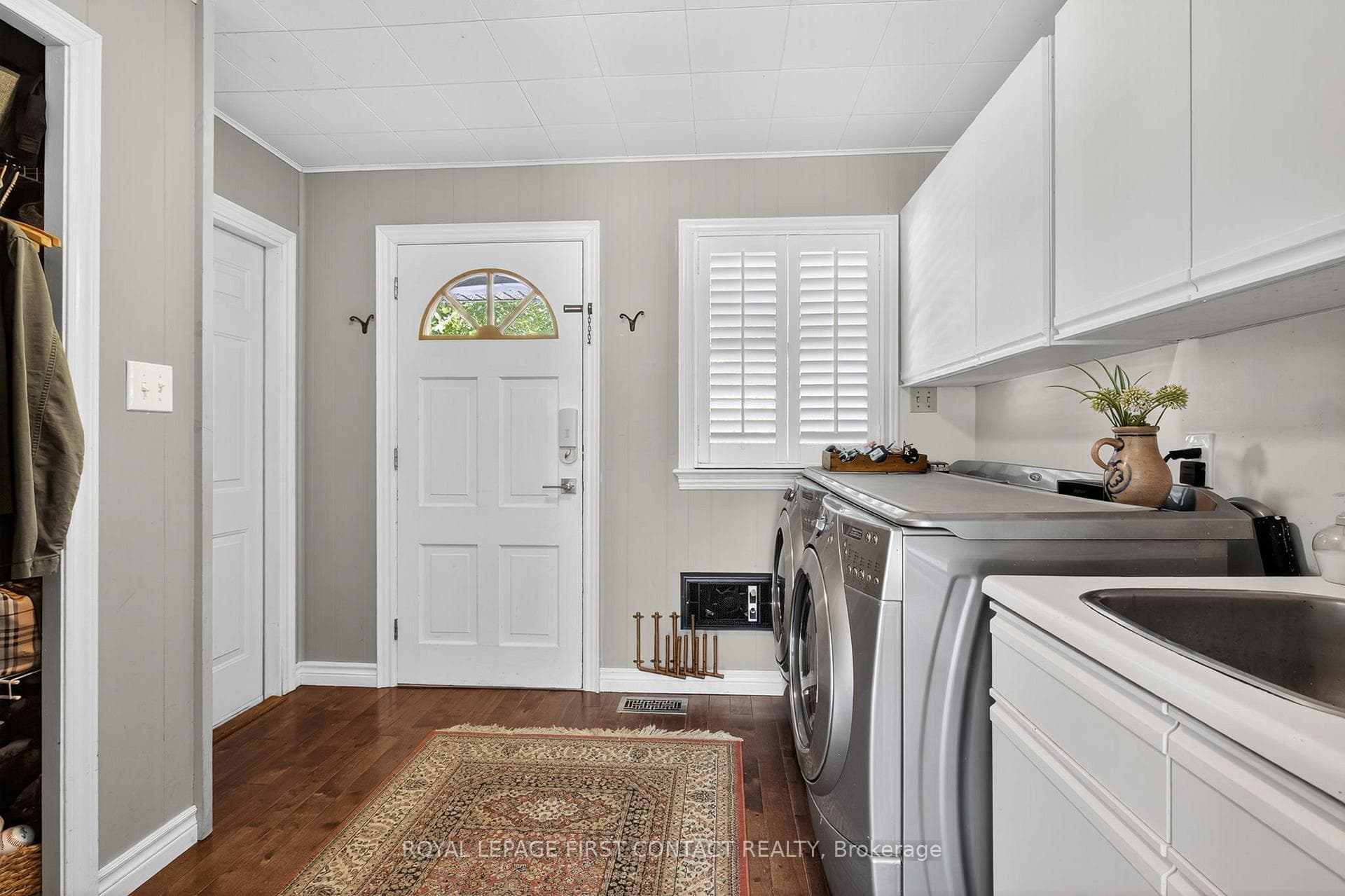 126 Letitia Street photo 19