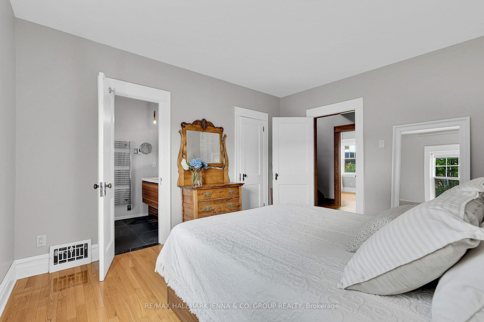 50 Willard Street photo 22