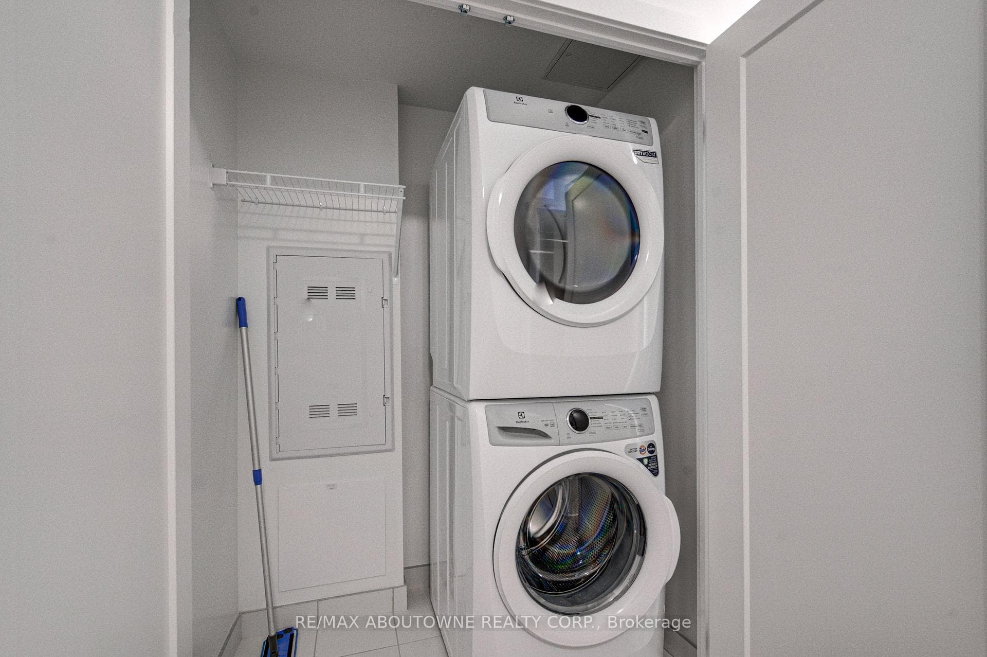 2088 James Street Unit 1205 photo 27