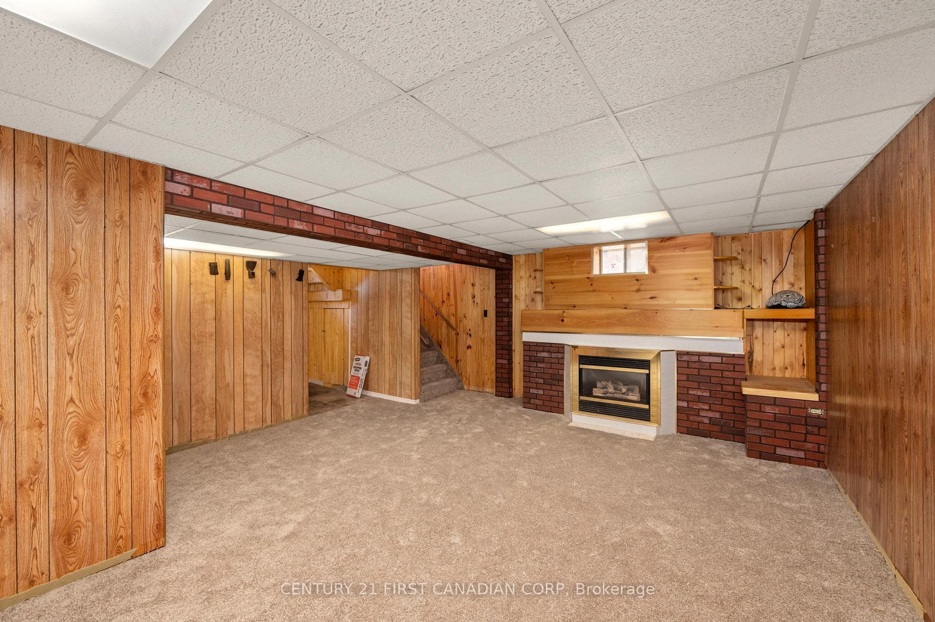 33 Strathcona Drive photo 19