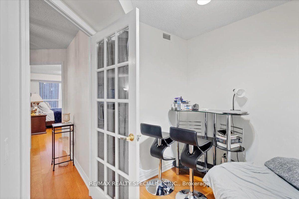 25 Kingsbridge Garden Circle Unit 1720 photo 20