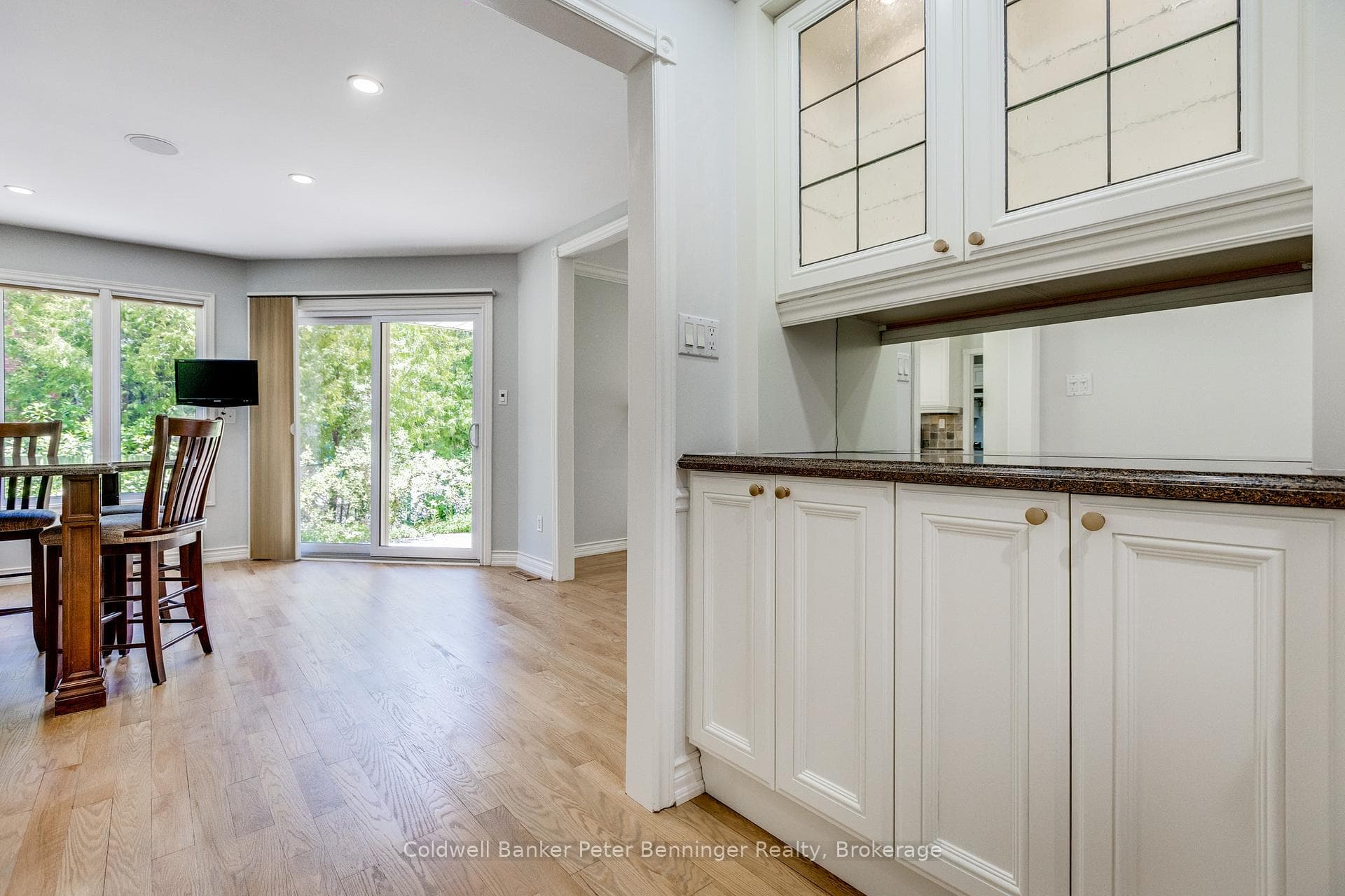 152 Treegrove Circle photo 13