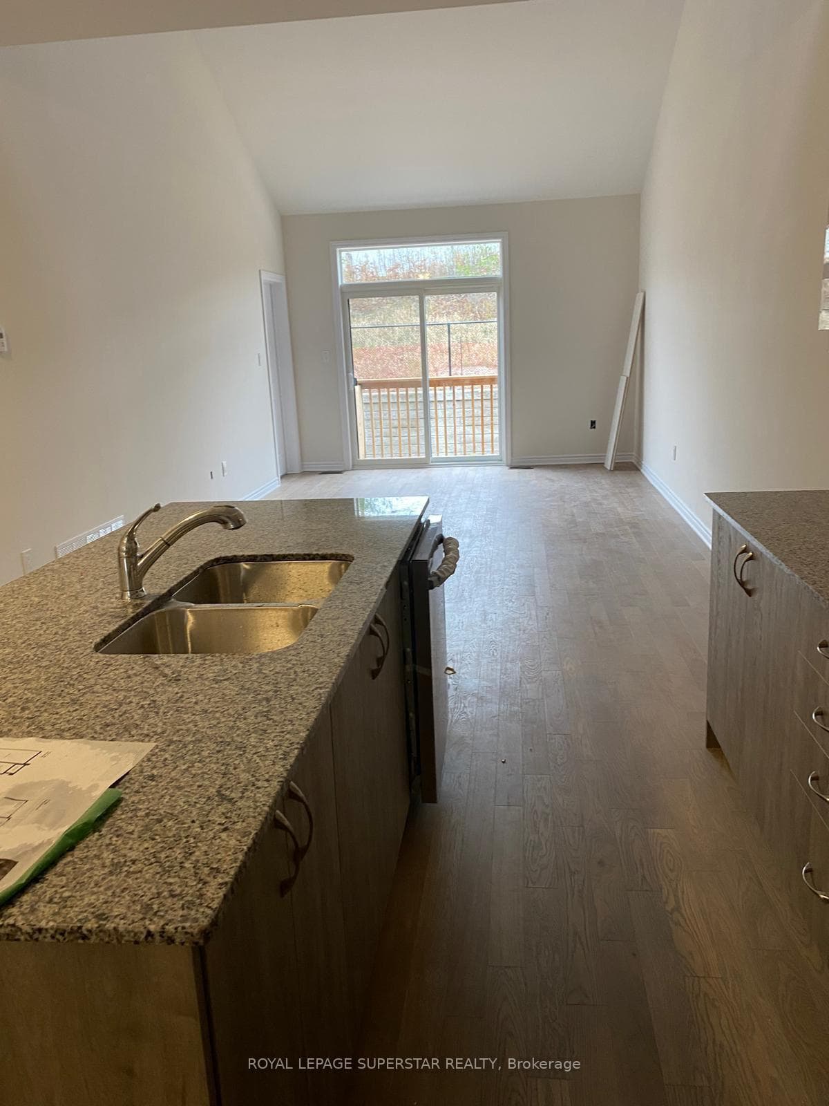 19 Eberhardt Drive photo 11