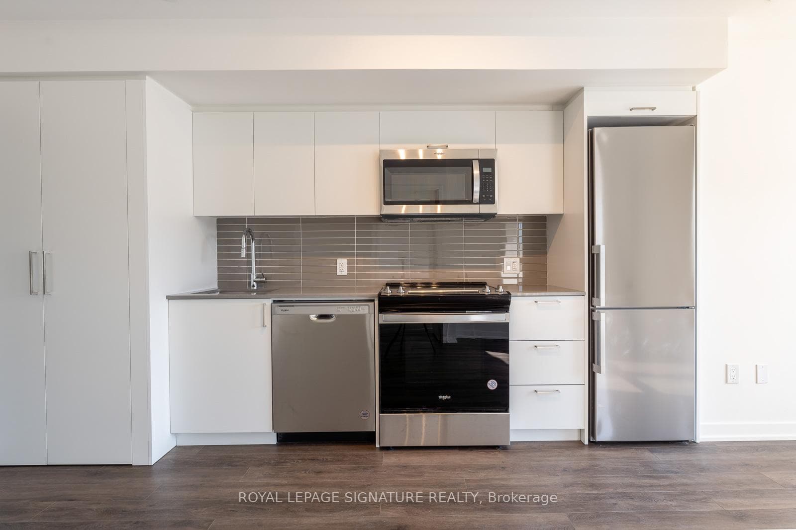 500 Wilson Avenue Unit 209 photo 7