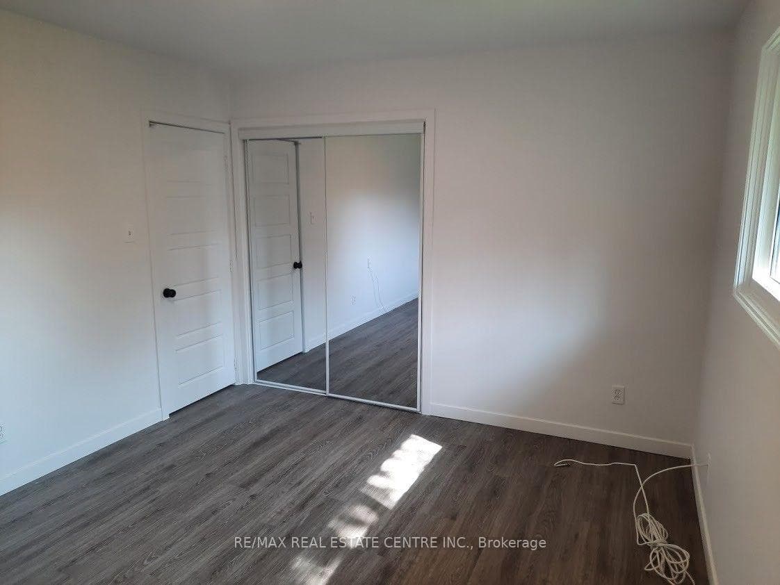 391 Tamarack Drive photo 9