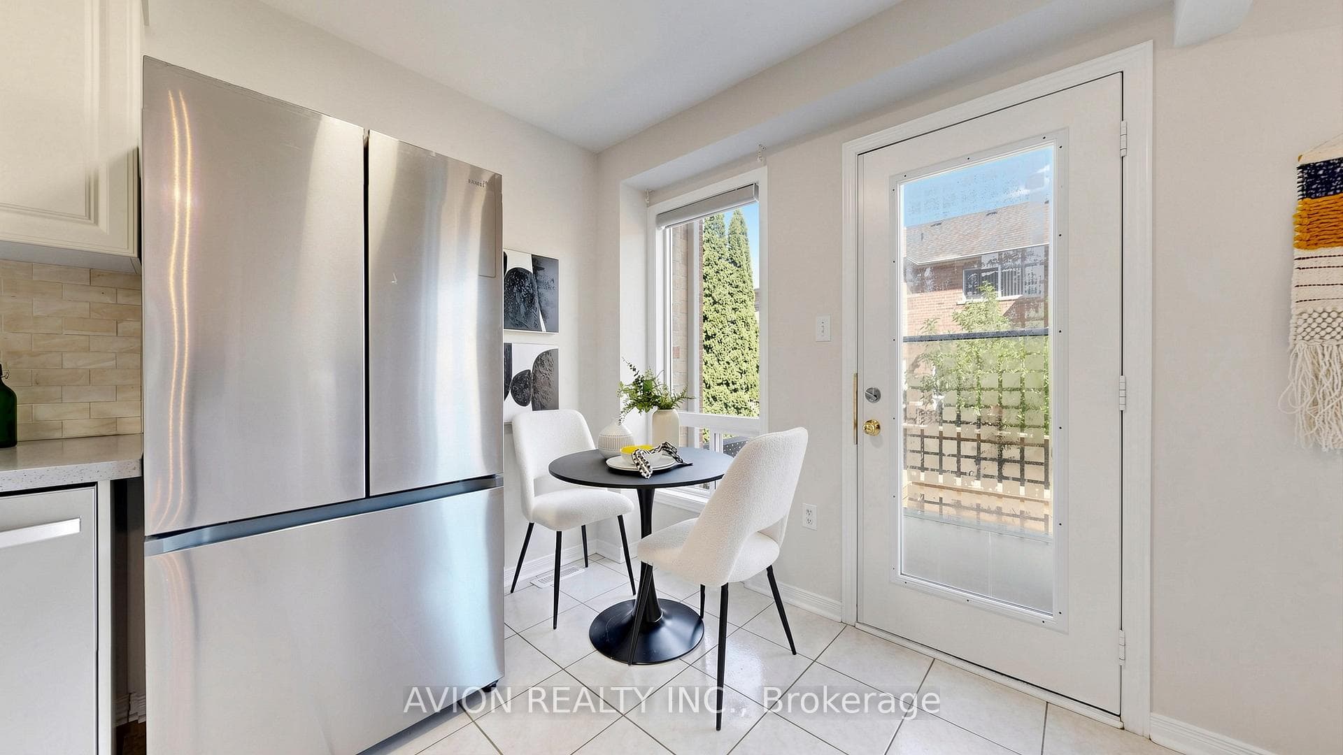 12 Rideau Drive photo 10