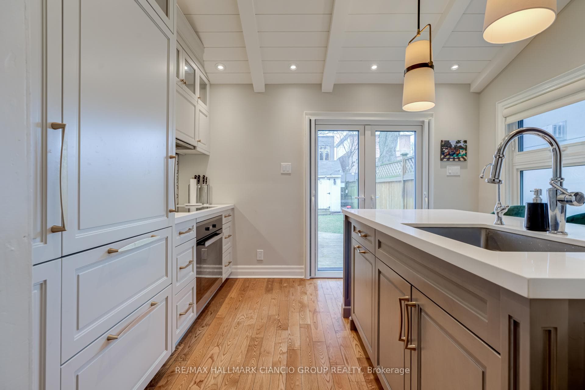 115 Harding Boulevard photo 10