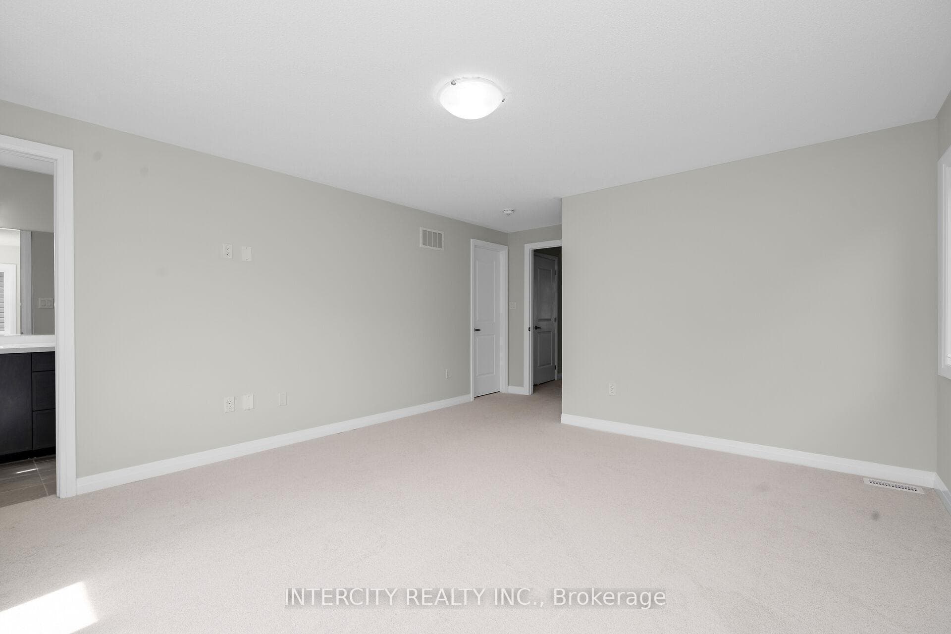 72 Brown Street photo 15