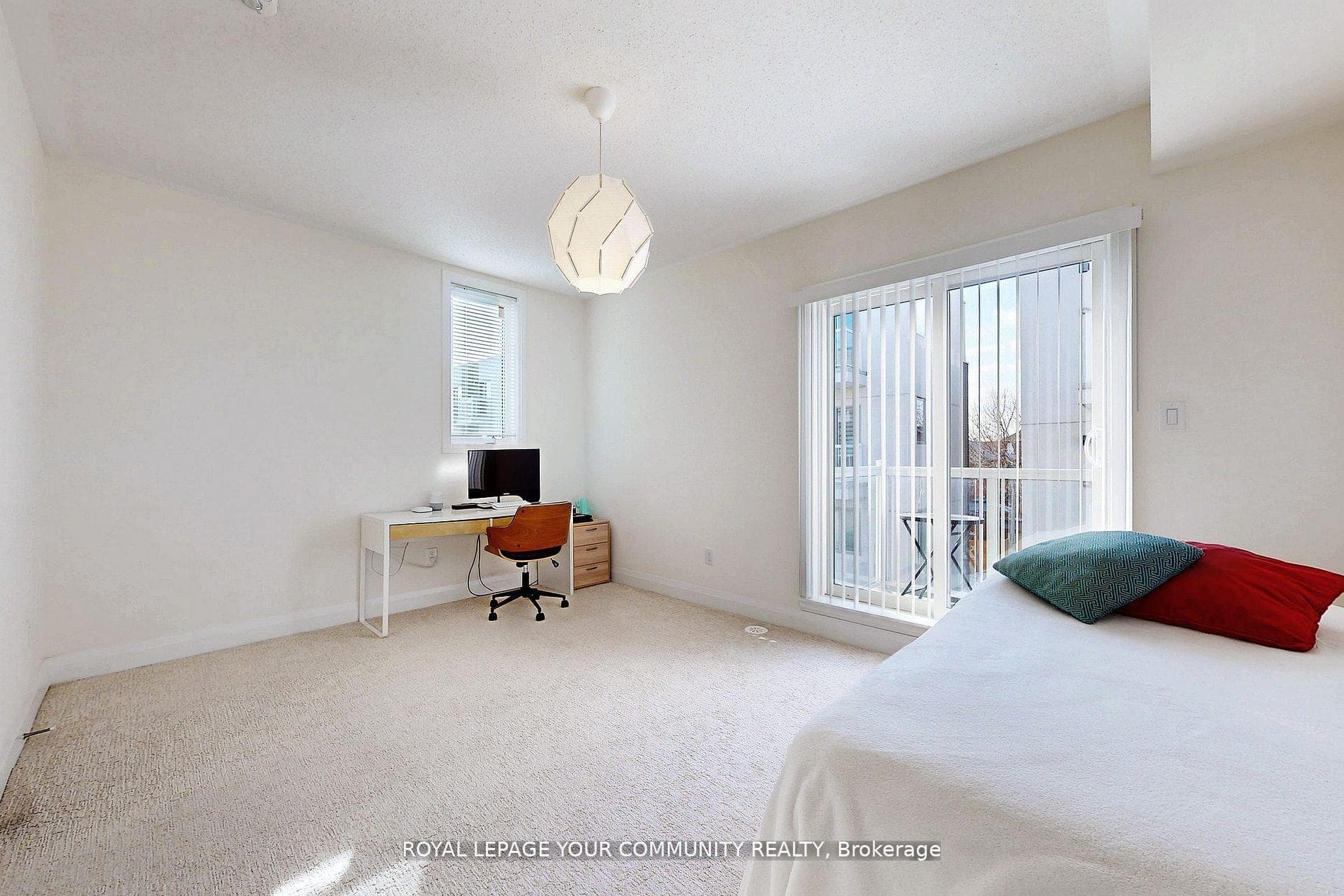 1870 Altona Road Unit 9 photo 33