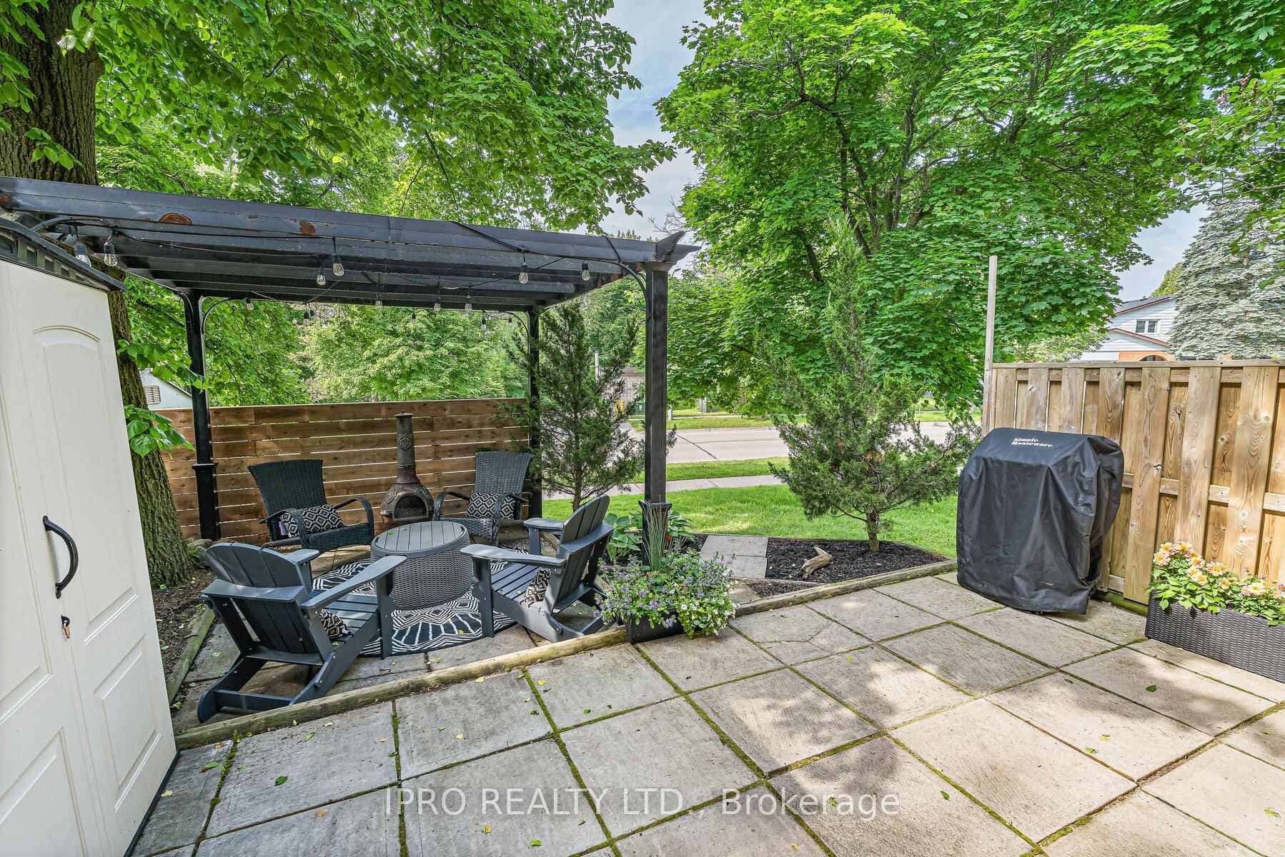 243 Kingham Road Unit 243 photo 29