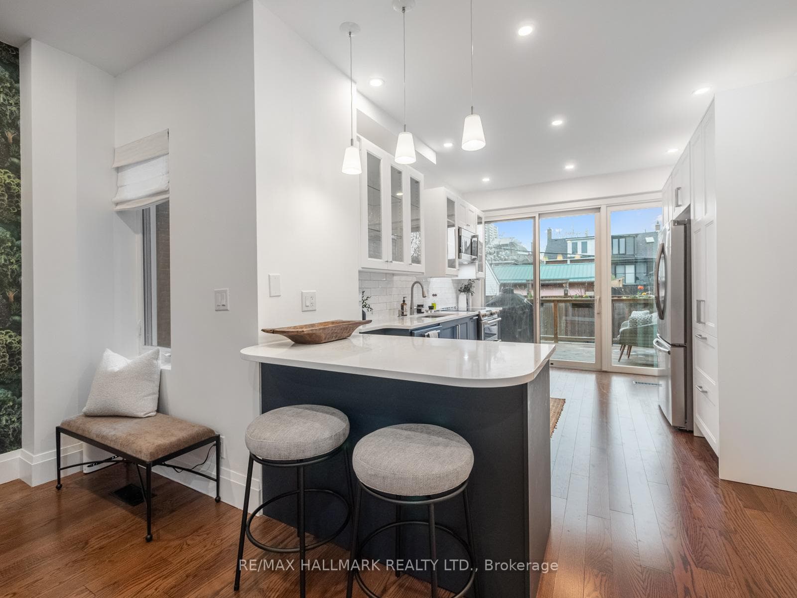16 Bain Avenue photo 10