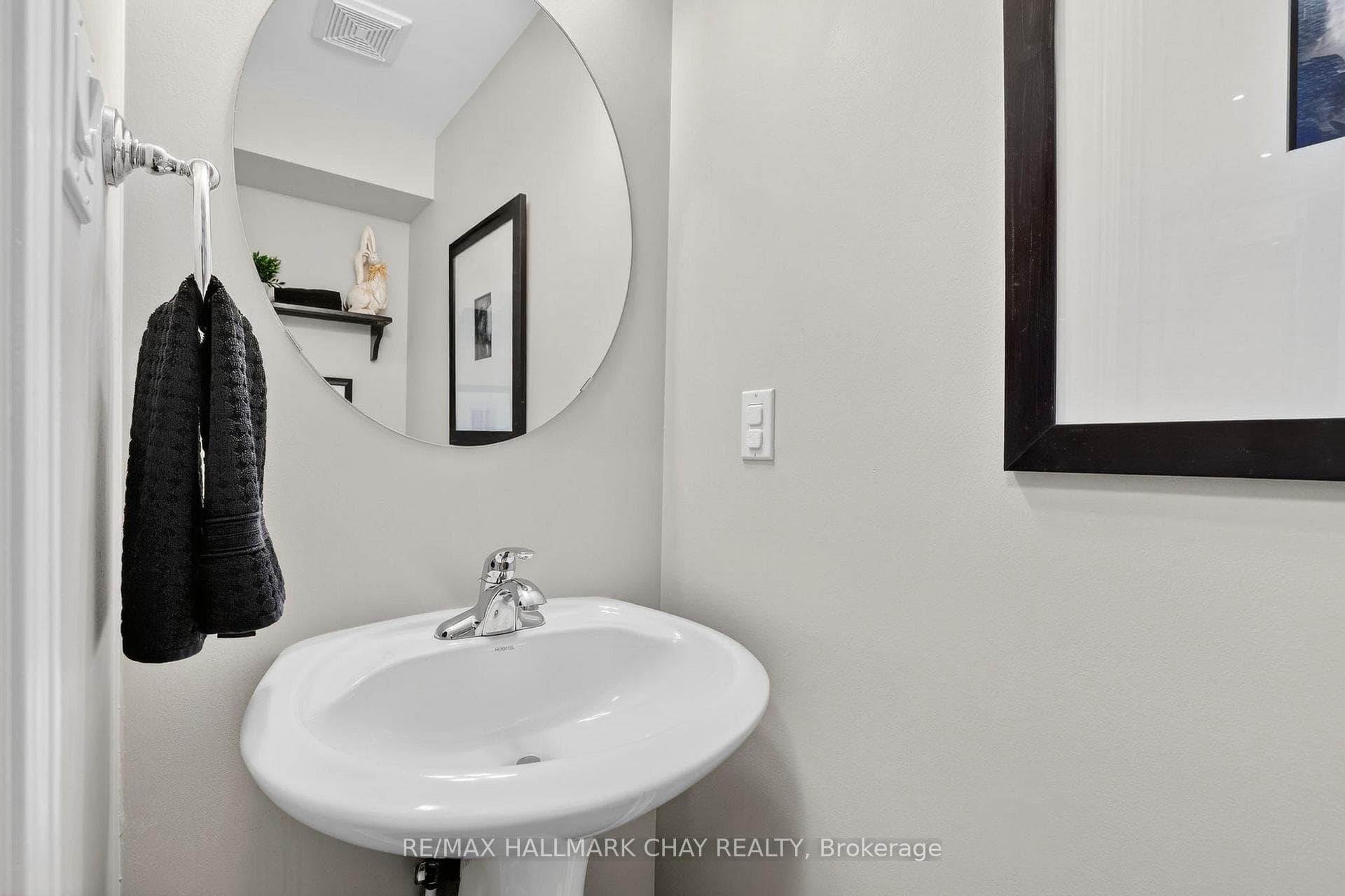 20 Burwell Street photo 31