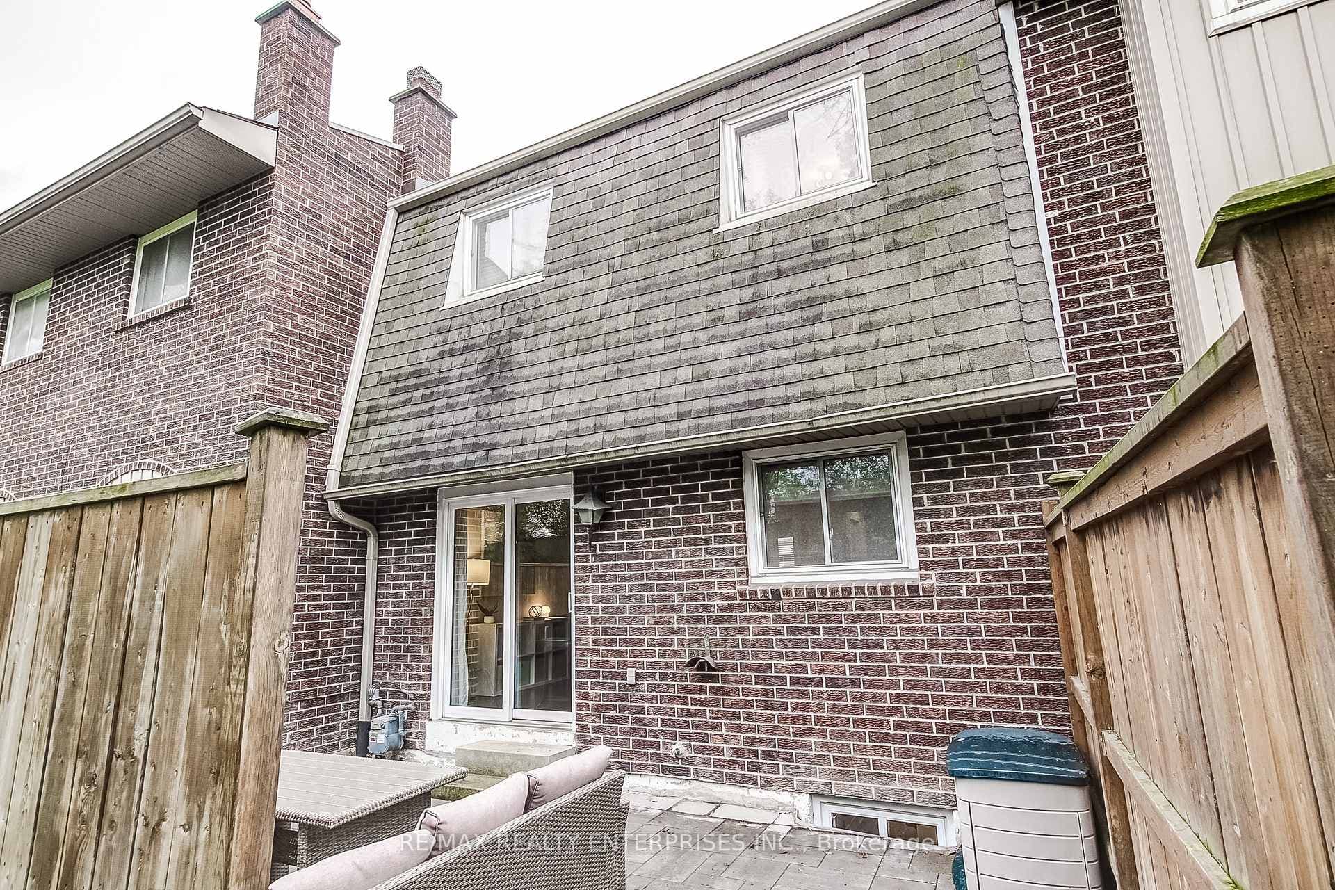 1306 Guelph Line Unit 2 photo 43
