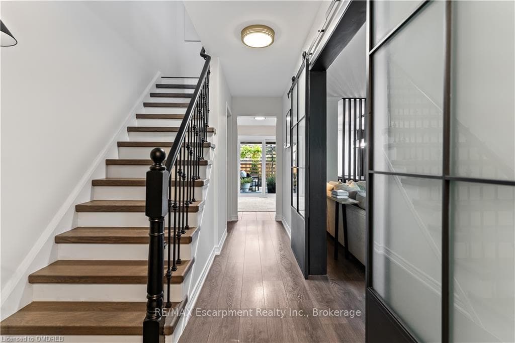 5284 BROMLEY Road photo 12