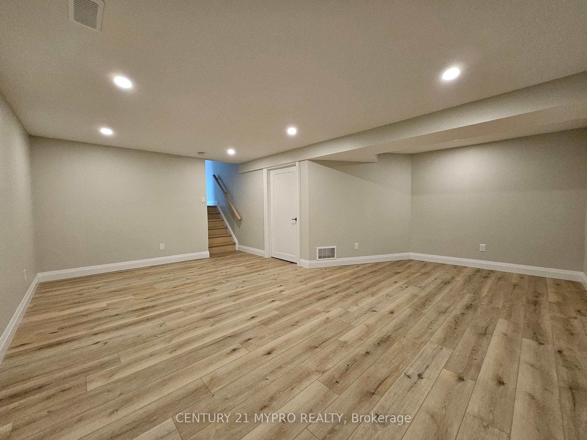 2135 Cobblestone Drive photo 23