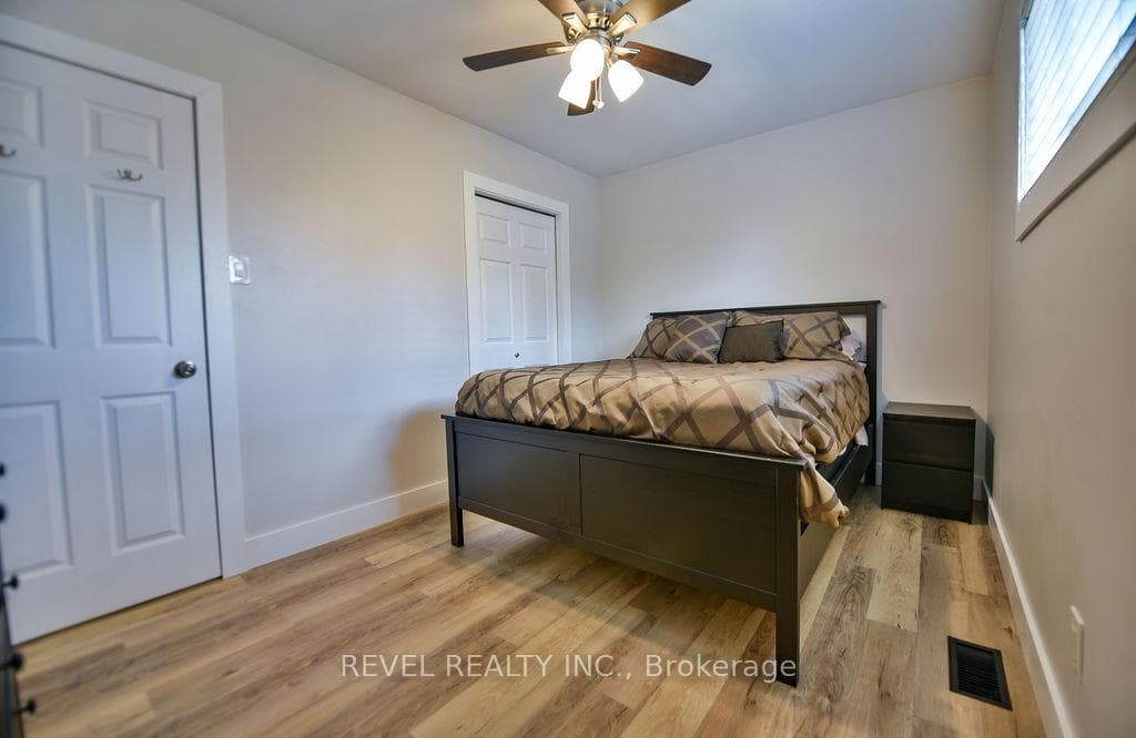 307 Henry Street photo 18