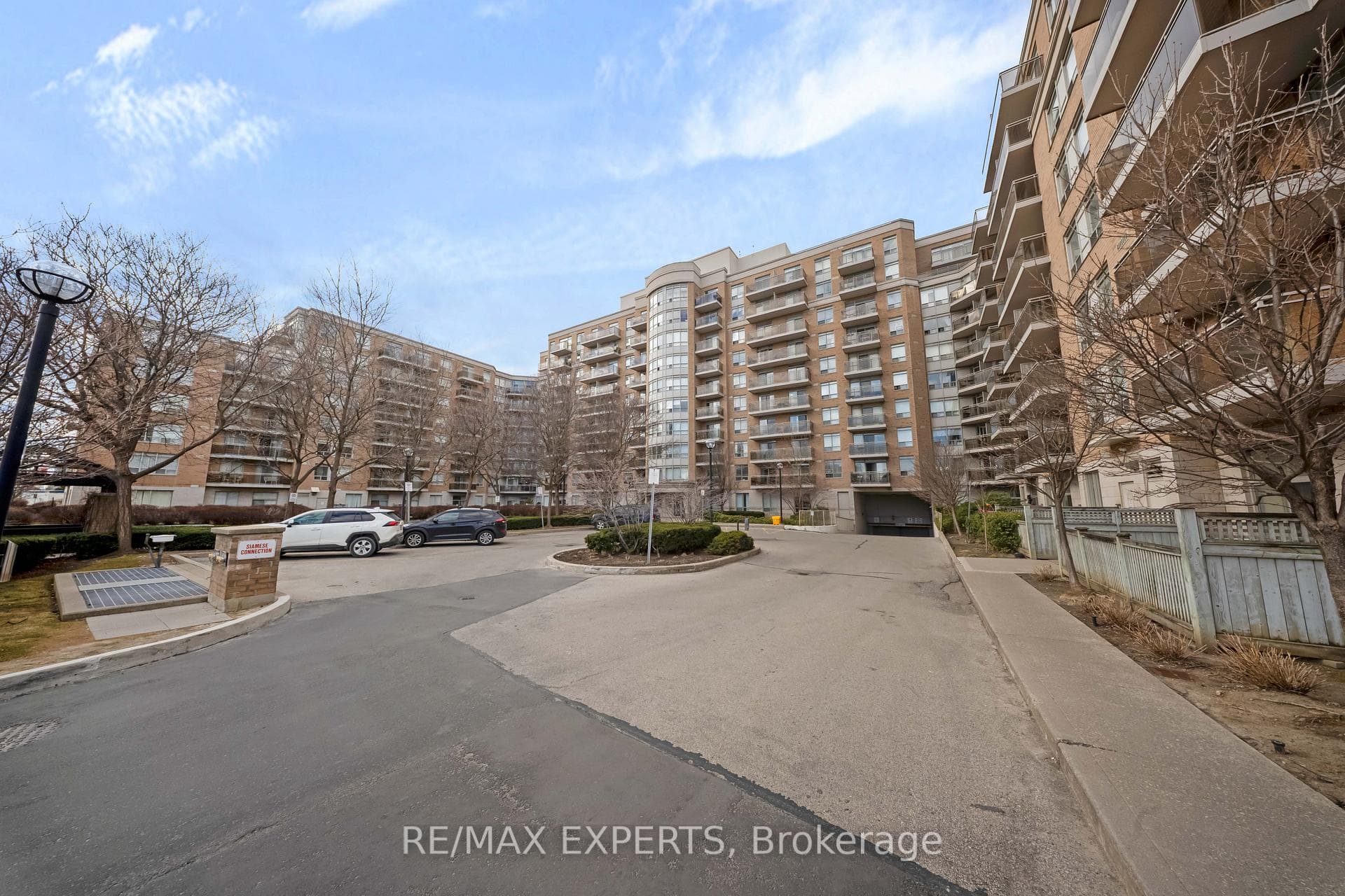 650 Lawrence Avenue Unit 602 photo 14