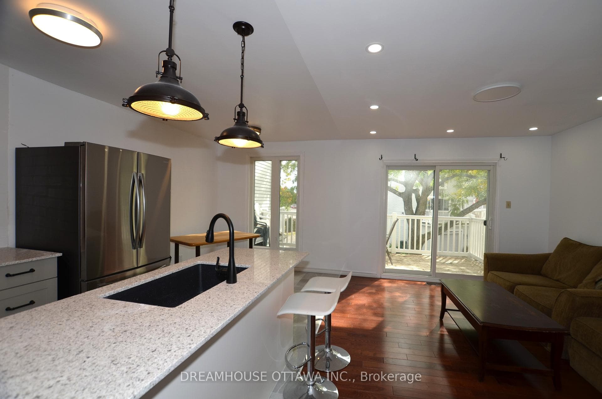 16 Forsyth Lane photo 13