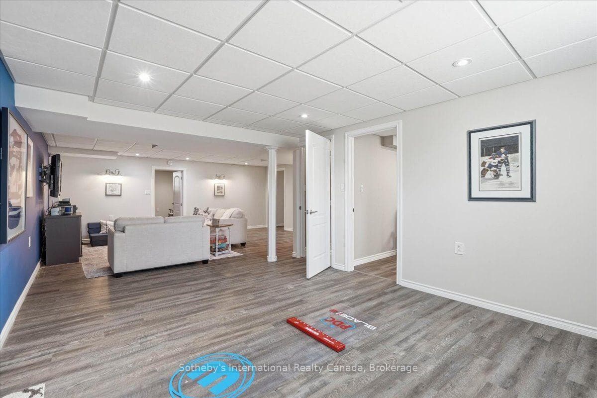 7 Conger Drive photo 29