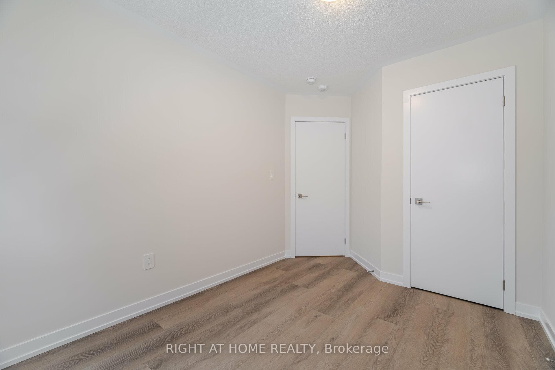 1318 Shevchenko Boulevard photo 29