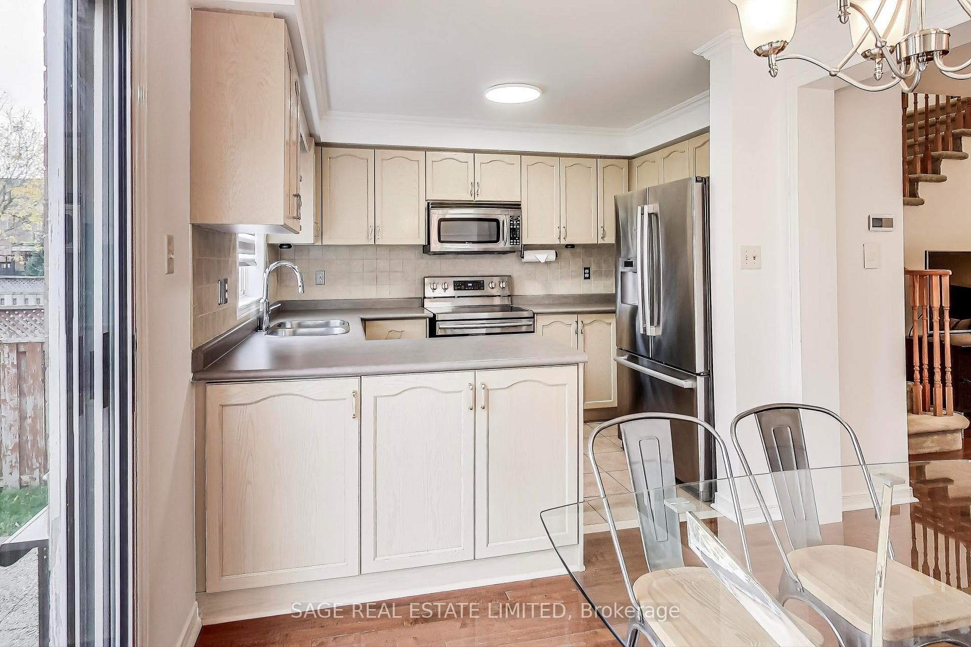 1862 Creek Way photo 10