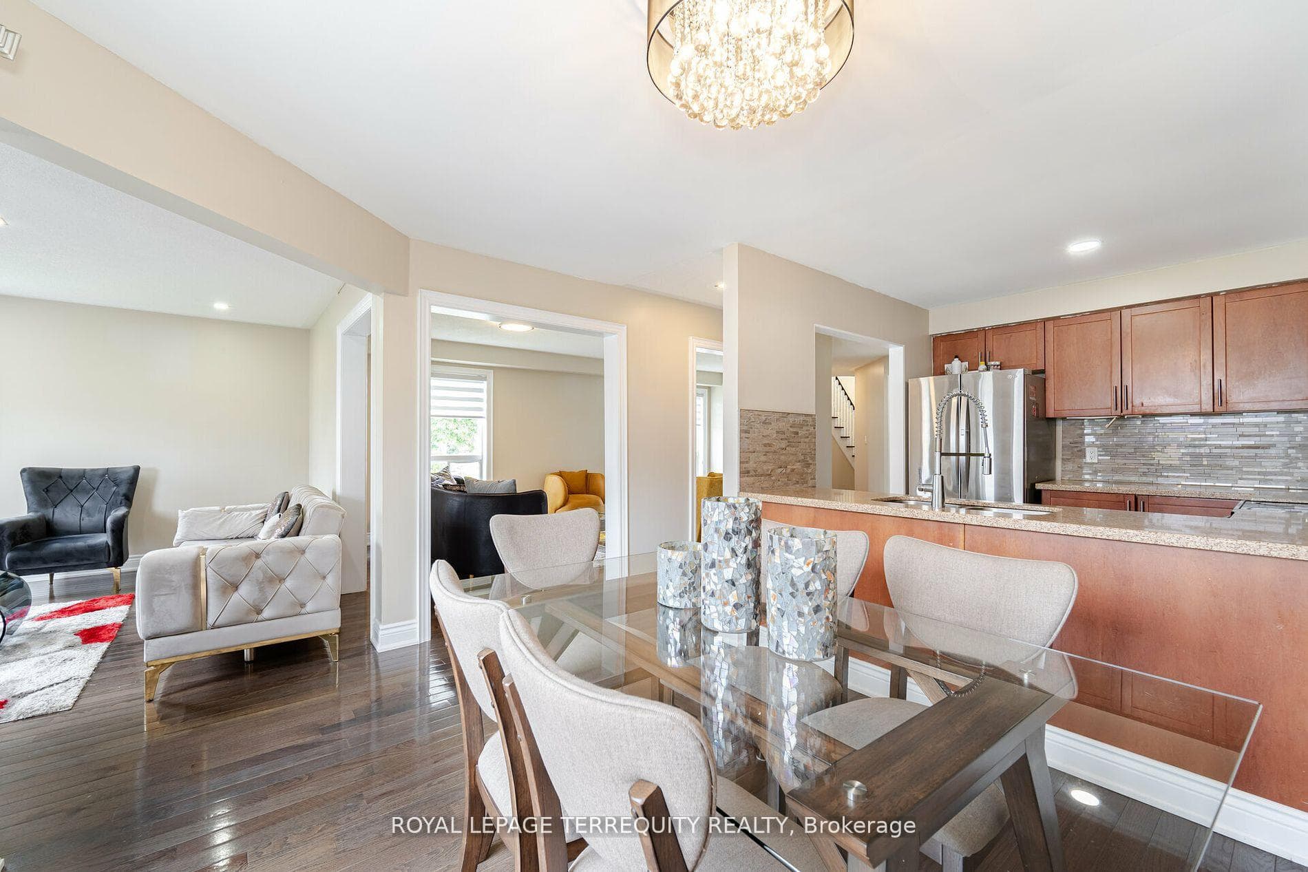 237 Solway Avenue photo 7