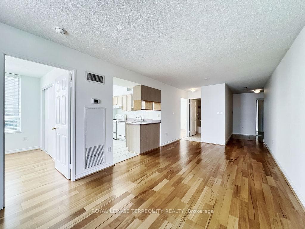 195 Merton Street Unit 505 photo 16